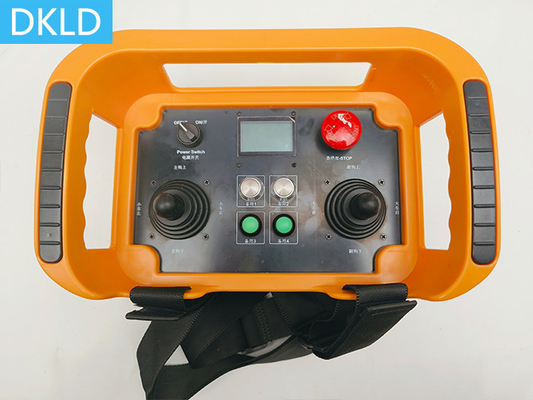 Recolección de sobrecarga y modo de retroalimentación de recopilación de señales de interruptor de 1 canal doble joystick Cuatro mecanismos de cinco velocidades grúa control remoto inalámbrico