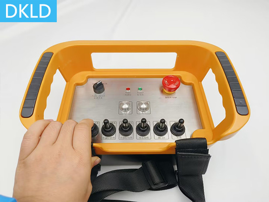 Control remoto inalámbrico industrial para vehículos de construcción
