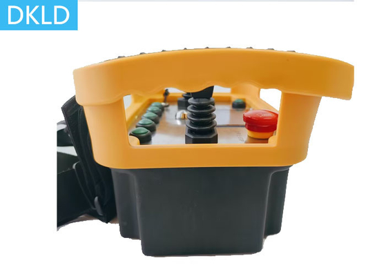 Control remoto inalámbrico para la conducción autónoma de vehículos no tripulados