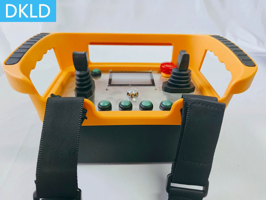 Control remoto inalámbrico para la conducción autónoma de vehículos no tripulados