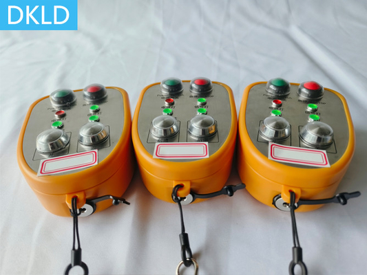 Modo de retroalimentación bidireccional Capó de eliminación de polvo Control remoto inalámbrico