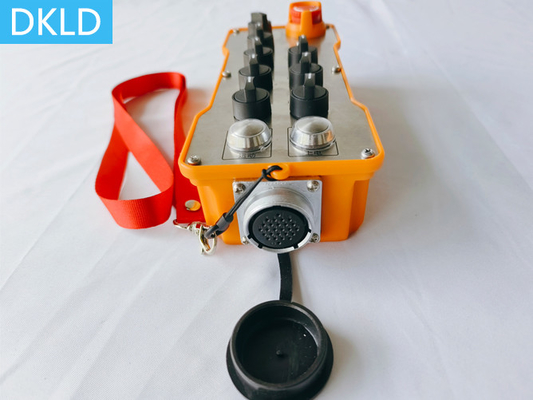 Control remoto industrial con 7 palancas y 14 salidas de IO cableadas