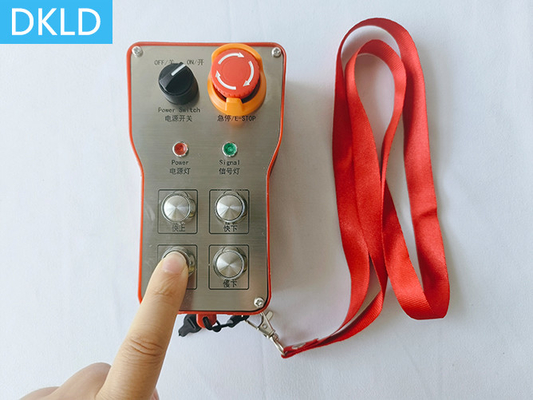 Control remoto industrial de 4 vías con un espacio abierto de 250 metros