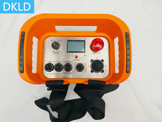 Control remoto para el robot de limpieza de montaña en paredes de gran altura