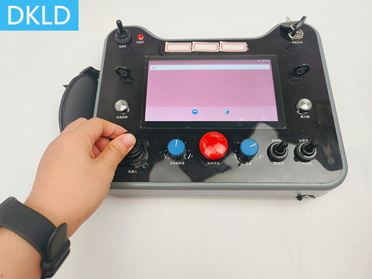 Equipado con un control remoto inalámbrico industrial de 7 pulgadas de Android
