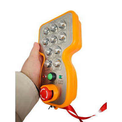 Control remoto mecánico para vehículos de rastreo